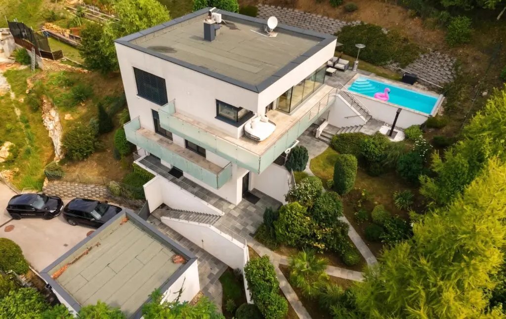 Villa am Gedersberg: 230 m² Wohnfläche, beheizter Pool, Blick auf die Koralpe